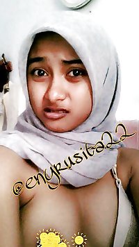 indonesia- enny bisyar jilbab